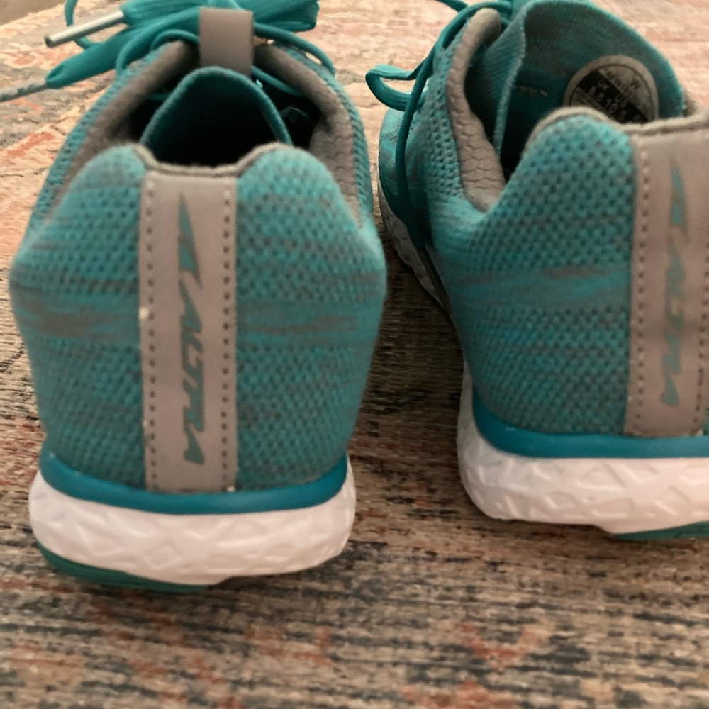 Altra Escalante 1.5 Women’s size 10.5